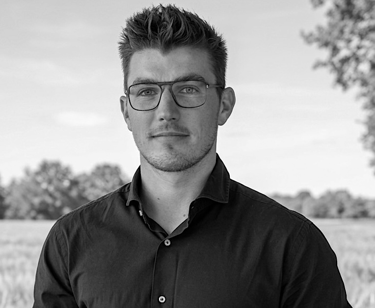 Falk-Jakob Weigand